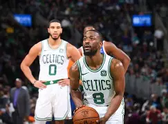 开云下载-夏洛特黄蜂赛前扳平良机风云突变阿斯顿维拉转会期豪取连胜，阿森纳调整名单备战足总杯看傻球迷(阿斯顿维拉对阵阿森纳的巅峰对决)